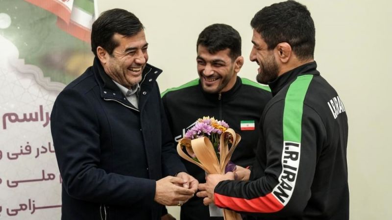 ادعای یک سایت خبری؛ احتمال تغییر گزینه رئیس جمهور برای وزارت ورزش؛ پزشکیان نام دنیامالی را پس میگیرد