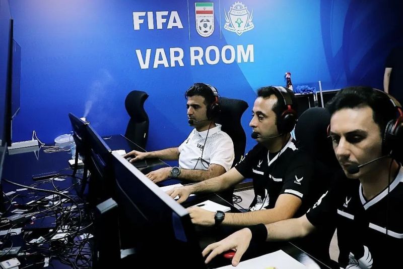 بازی آلومینیوم - نساجی هم با VAR برگزار میشود