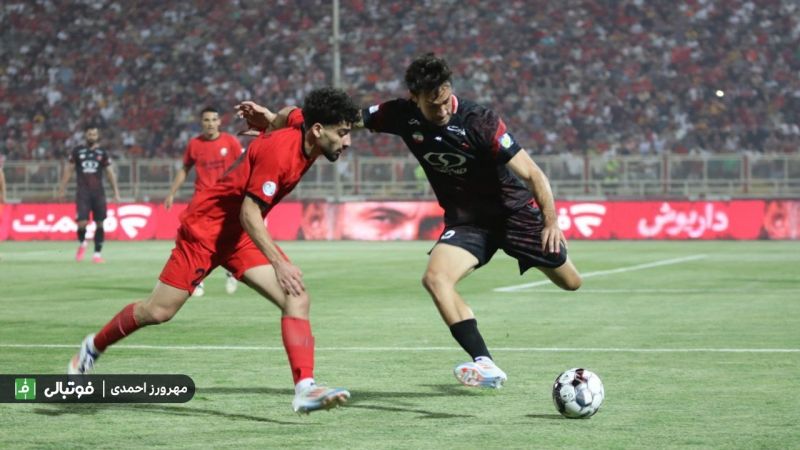 تراکتور یک - پرسپولیس یک| آسمان تبریز ناامن بود؛ پرسپولیس ده نفره شجاعتر و خطرناکتر/ جشن ۹۰ هزارنفری خراب شد