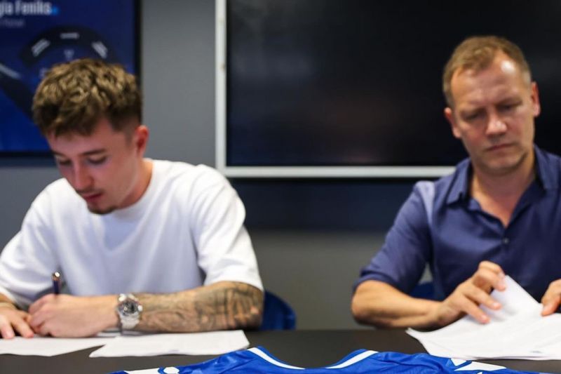 لخپوزنان وینگر جدید خرید؛ تراکم وحشتناک در پست علی قلیزاده!