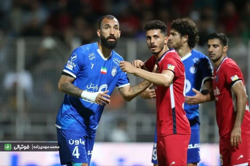 دیدار نساجی - استقلال با VAR برگزار میشود