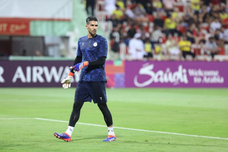 دلجویی خودجوش کاپیتان استقلال از هوادار کتکخورده در فرودگاه مهرآباد؛ از باشگاه خبری نیست!