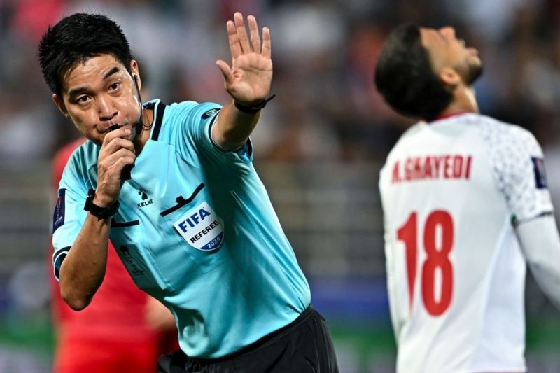 داور نام‌آشنا، قاضی نبرد پرسپولیس و الشرطه
