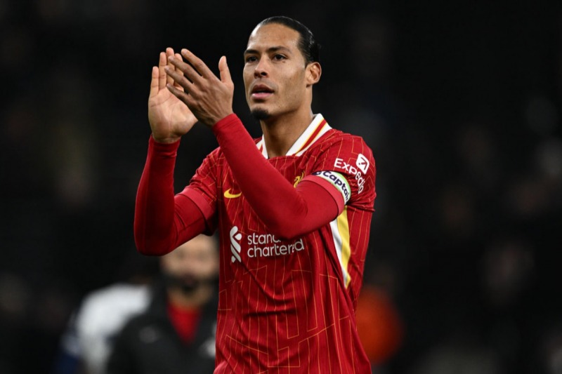 عاشق لیورپول هستم و اینجا را ترک نمیکنم