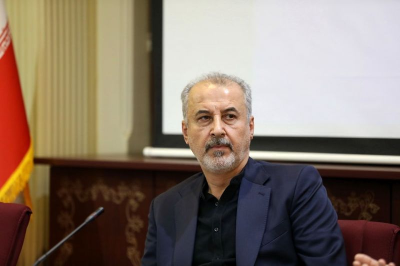 درویش: یکسری افراد به هواداران خط میدهند