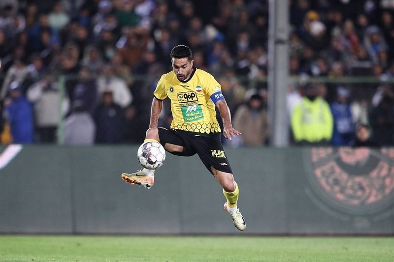 کریمی: همیشه بازیهای ما و پرسپولیس درگیرانه است