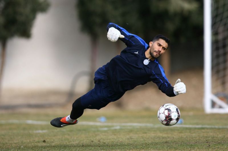 حسینی با کلینشیت به دربی میرسد؟