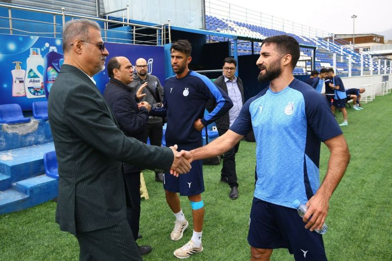 حضور نظری جویباری در تمرین استقلال(عکس)