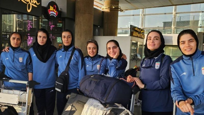 کاروان تیم ملی فوتسال بانوان وارد تهران شد