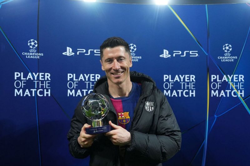 بمبافکن لهستانی بهترین بازیکن دیدار بارسلونا و دورتموند