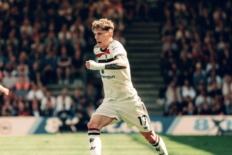 فرار منچستریونایتد از شکست مقابل تیم 10 نفره