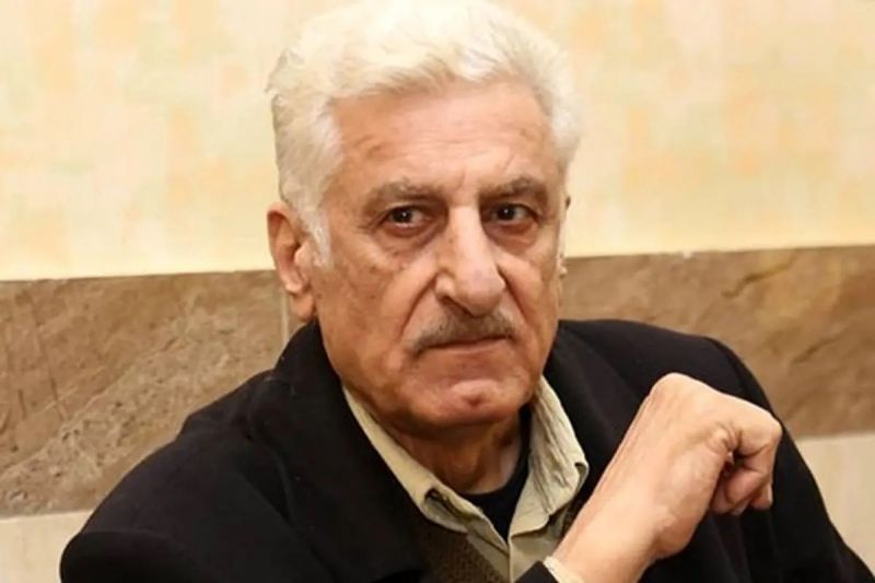 منصور رشیدی: سپاهان روی کاغذ هم از استقلال، قوی‌تر است، شایعه نسازید!