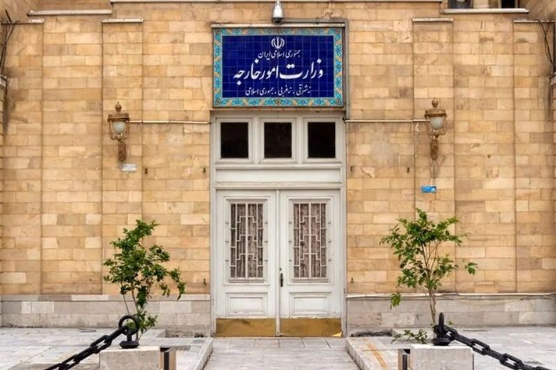 وزارت خارجه ایران: حق خود میدانیم با تمام توان در برابر تجاوز نظامی آمریکا ایستادگی کنیم