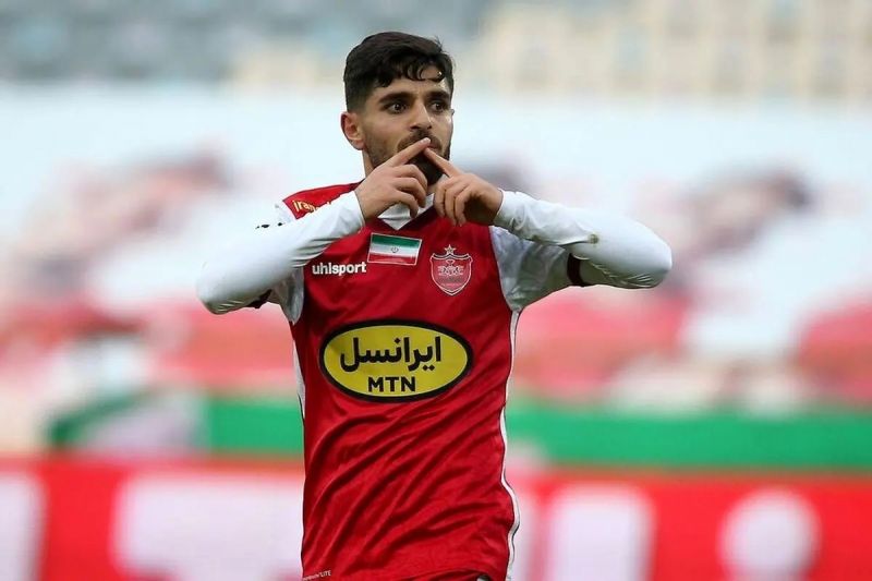 عمری: امیدوارم پایان فصل جشن قهرمانی پرسپولیس را بگیریم