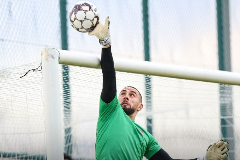 فسخ قرارداد گندوز و پرسپولیس؛ ممنوع‌الورود به استقلال و تراکتور!