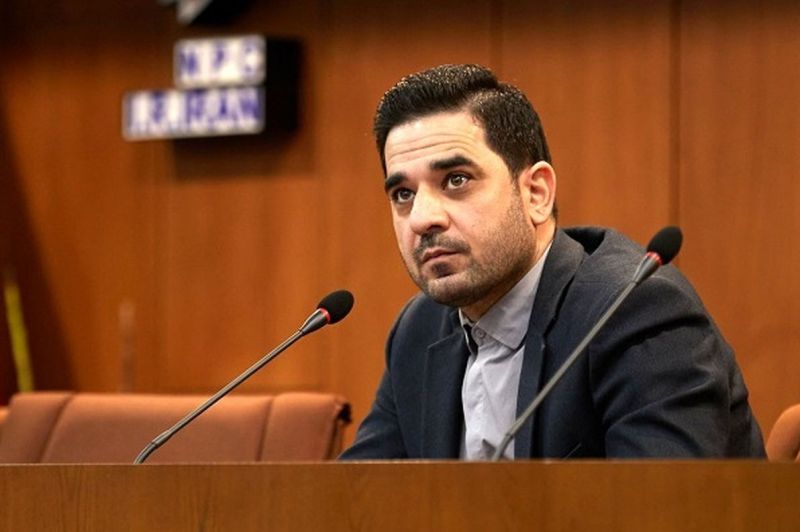 تقوی: نباید با یک انتقاد چکشی برخورد شود
