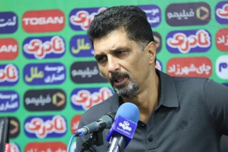 حسینی: مجبور شدیم به بازیکنان جوان اعتماد کنیم