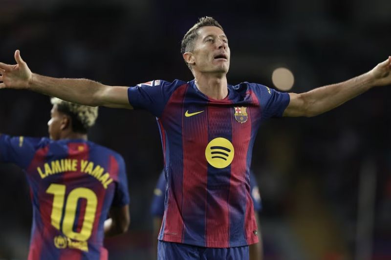 لواندوفسکی و از دست دادن محبوبیت در آخرین فصل حضورش در بارسلونا