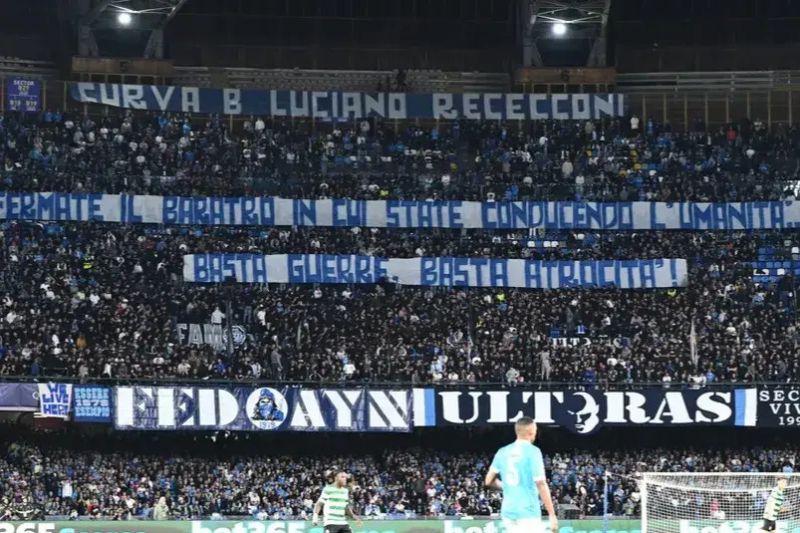 180 هوادار ناپولی از هلند اخراج شدند