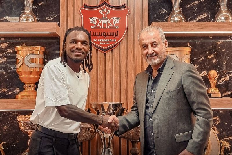 پشت پرده خط خوردن بیفوما از لیست پرسپولیس