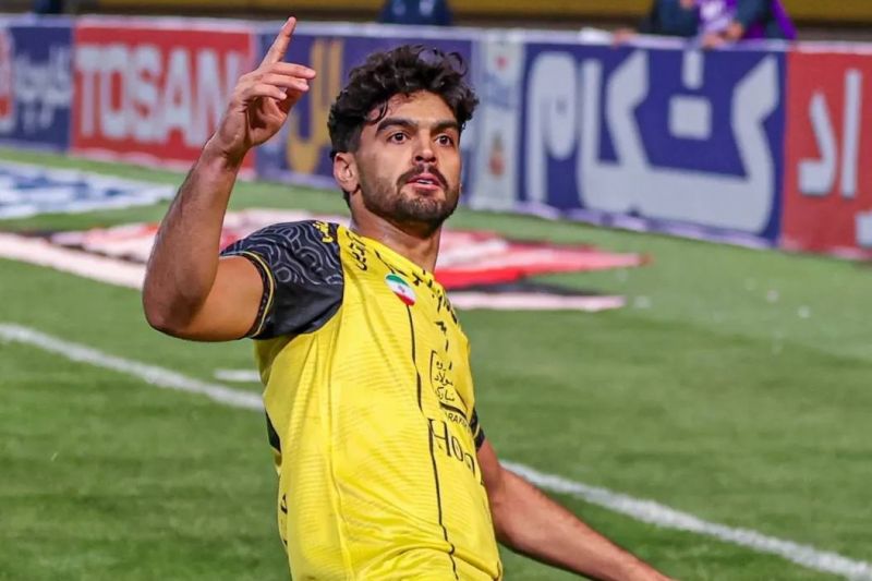 مدافع جوان اهوازی؛ فرشته نجات نویدکیا