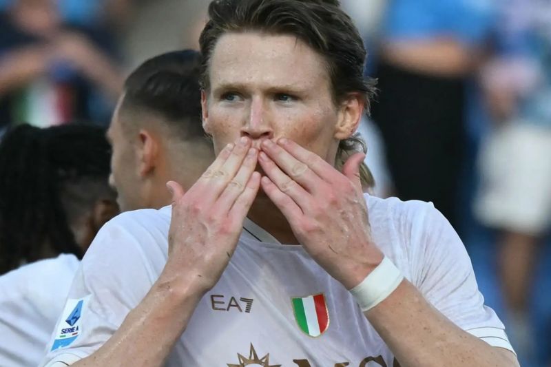 بارسلونا به دنبال جذب همتیمی سابق رشفورد