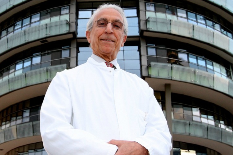 واکنش پروفسور سمیعی به وضعیت کاظمی؛ نمیتوان عملش کرد!