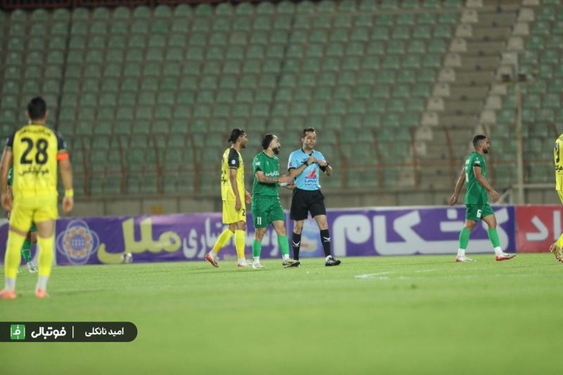 طعنه شمس‌آذر به داوری با یک پوستر: یعنی چشم داور ضعیف است؟