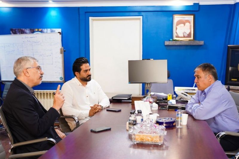 جلسه تاجرنیا با سرمربی و سرپرست تیم بسکتبال آقایان استقلال