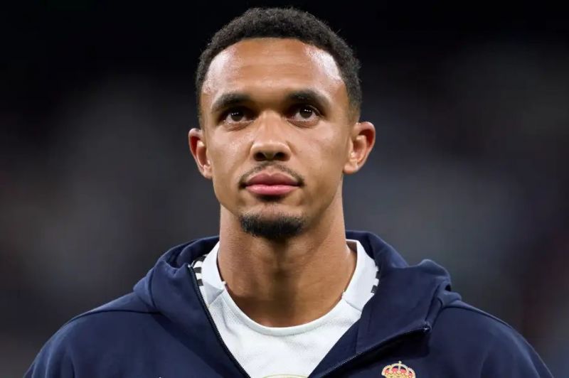 احتمال بازی کردن آرنولد مقابل لیورپول خیلی کم است