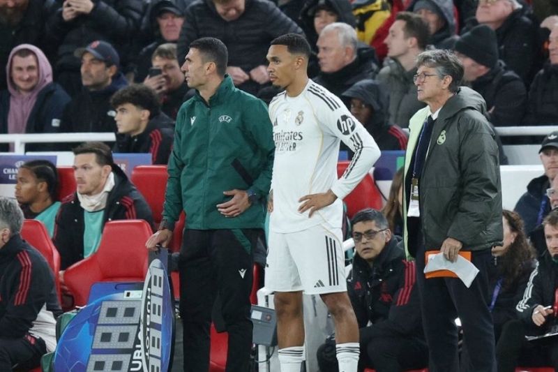 دفاع ستاره رئال مادرید از بازیکن منفور هواداران لیورپول