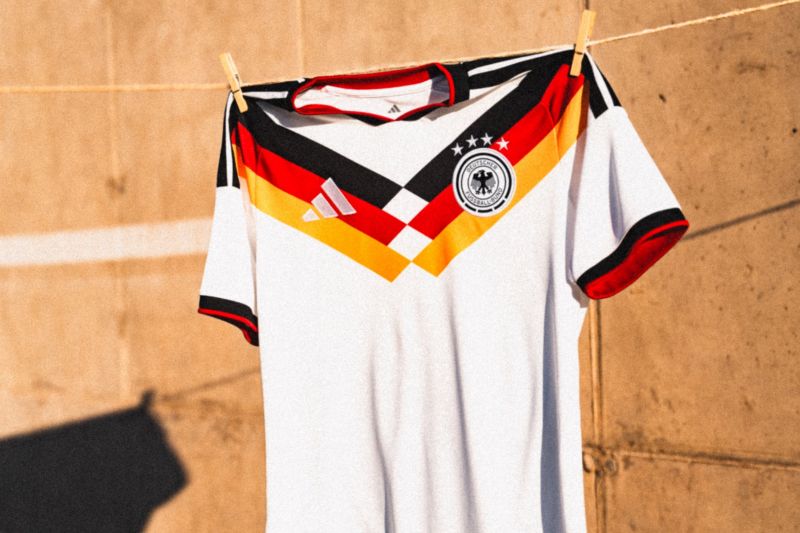 رونمایی رسمی آدیداس از کیت اول چند تیم ملی (عکس)