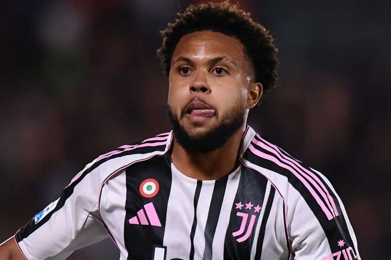 اسپالتی درخواست تمدید قرارداد هافبک آمریکایی را داد