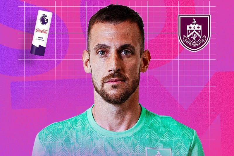 مهار دروازهبان برنلی بهترین سیو ماه اکتبر لیگ برتر