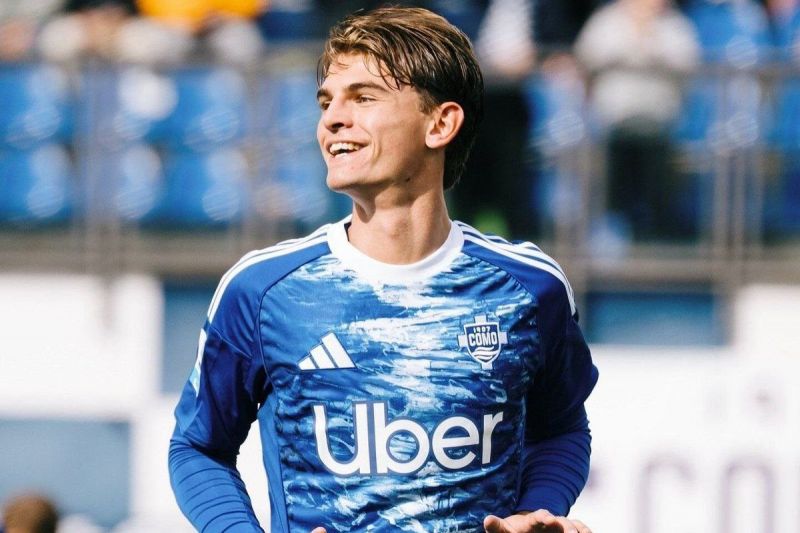 نیکو پاز در کنار کین و هالند صدرنشین عنوان بهترین بازیکن زمین در اروپا