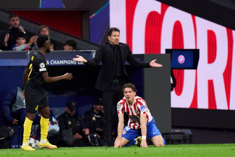 انتقاد سیمئونه از فیفا به خاطر ستاره آرژانتینی