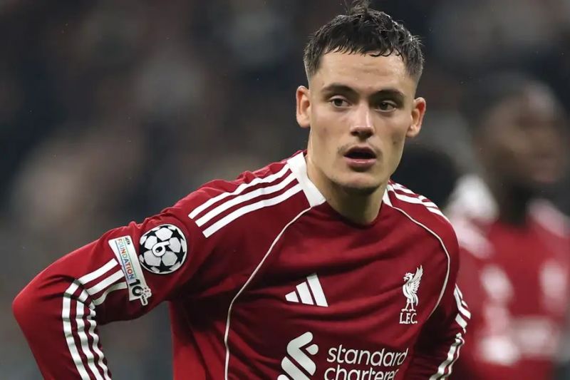 نظر پدر ستاره لیورپول درباره شروع ضعیف پسرش در انگلیس