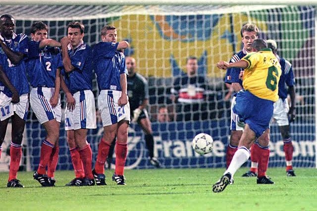 ضربۀ آزادی که قوانین فیزیک را به چالش کشید