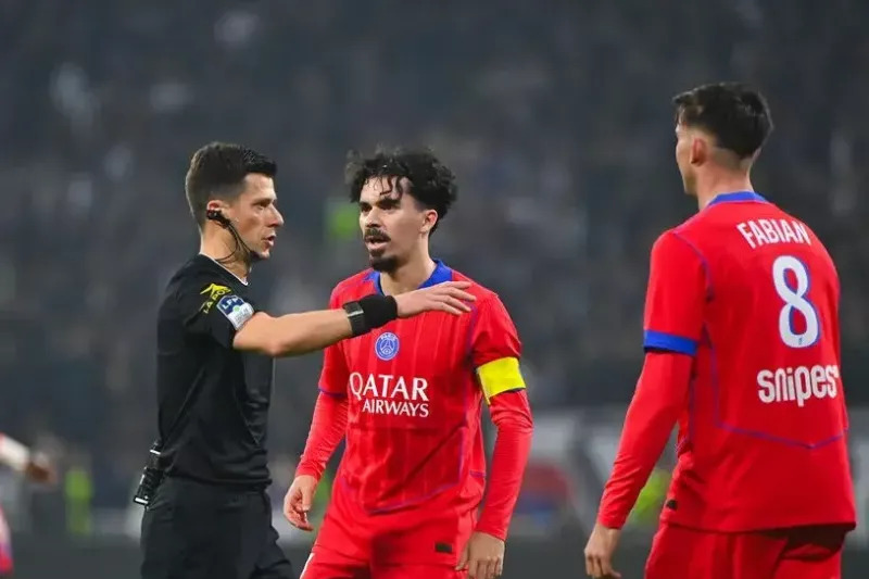 گل دوم پاریسن ژرمن به لیون باید رد میشد