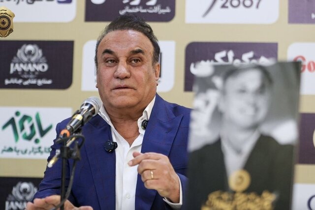 فرهاد کاظمی: سپاهان همیشه قهرمانساز بوده است