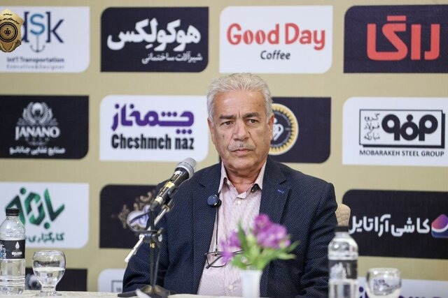 منصور ابراهیمزاده: امیدوارم سپاهان دوباره روزهای طلایی خود را تجربه کند