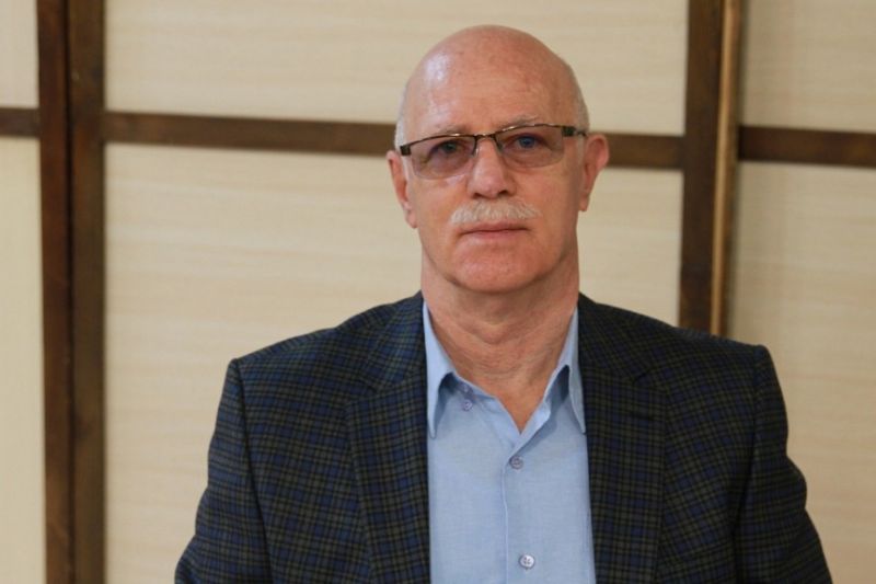 مائیس میناسیان در بیمارستان بستری شد