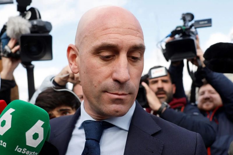 عموی روبیالس پس از پرتاب تخم مرغ از احساس درخشانش میگوید