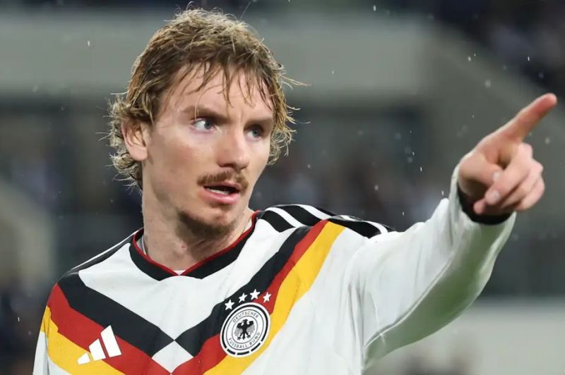 واکنش مهاجم آلمان به اظهارات تند مدیر بایرن مونیخ