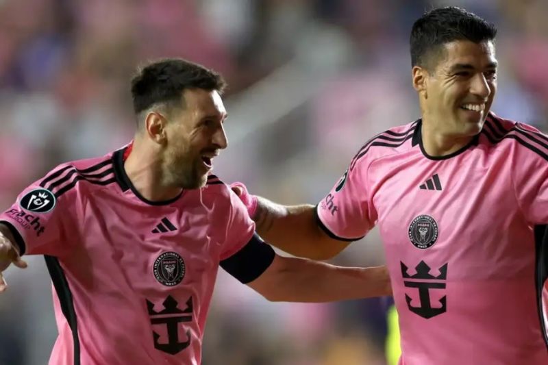 سوارز به همراه مسی به بارسلونا بر میگردد