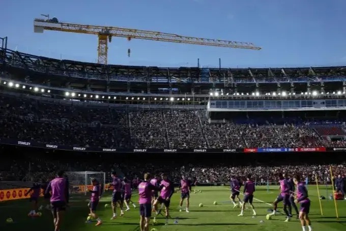 قیمت‌های نجومی برای خرید بلیت ورزشگاه نیوکمپ