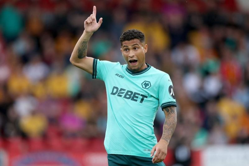 گزینه کم‌هزینه برای خط میانی منچستریونایتد در ژانویه ۲۰۲۶