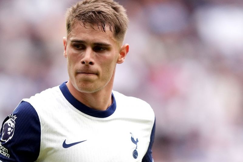 ستاره تاتنهام در جمع برترین مدافعان میانی جهان