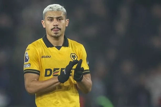 منچستر یونایتد در آستانه جذب هافبک ولورهمپتون