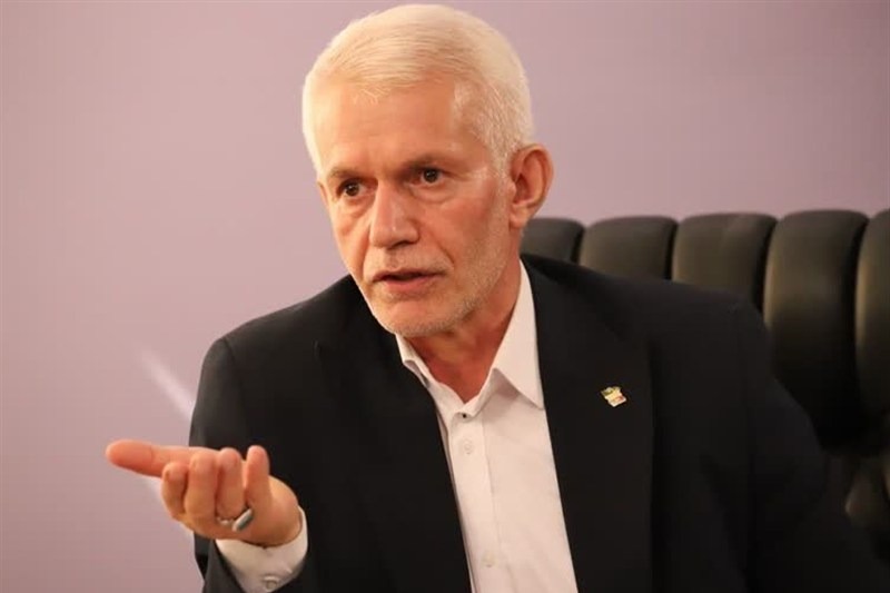 اسبقیان: خطر تعلیق، فدراسیون ژیمناستیک را تهدید نمیکند